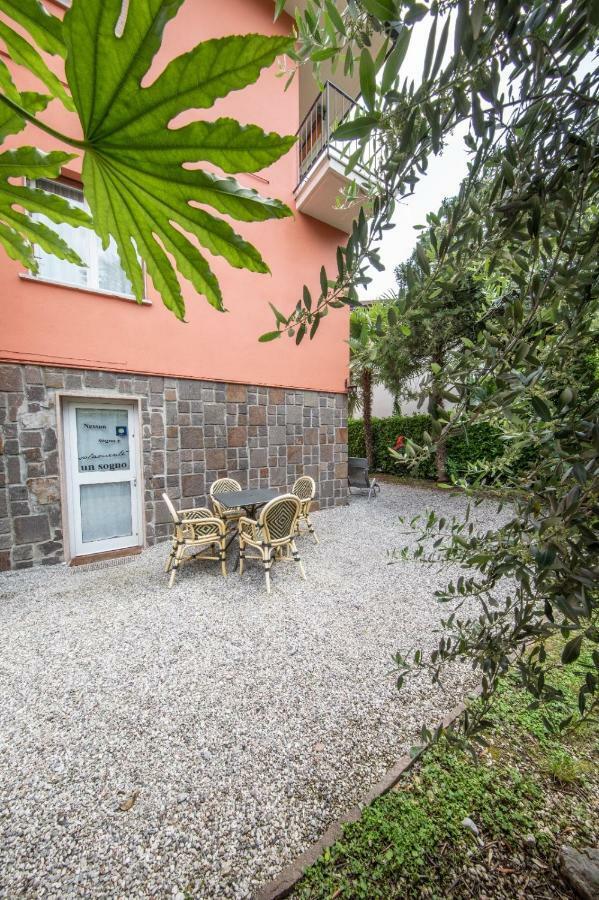 Appartamento Silvy Riva del Garda Eksteriør billede